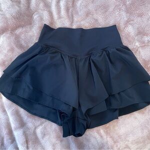 Aerie offline real me pleated flowy shorts black size medium